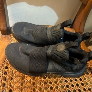 Nike Black Presto Sneakers